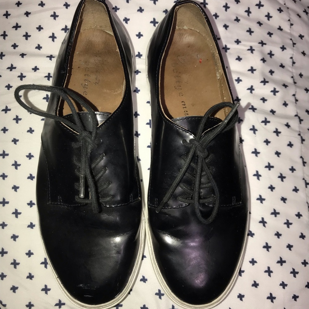 Black leather sneakers